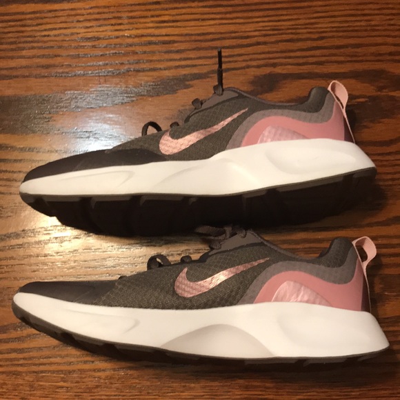 Nike Wear All Day Sneakers Size 7Y - Picture 8 of 16